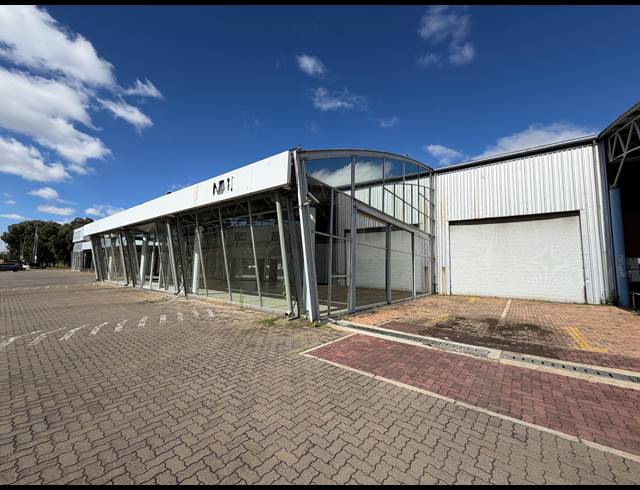 1,840.80M² SHOWROOM TO LET IN BRUMA